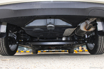 2015款荣威360 1.5L自动豪华版