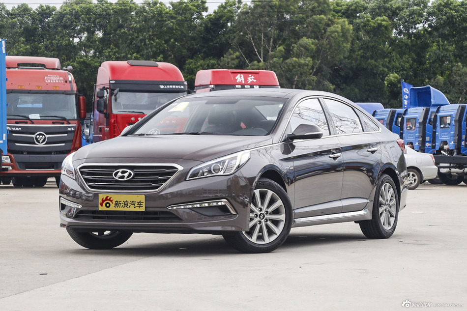 2015款索纳塔九 1.6T自动 GLS智能型