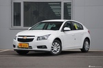 2015款科鲁兹掀背1.6L手动舒适版 珍珠白