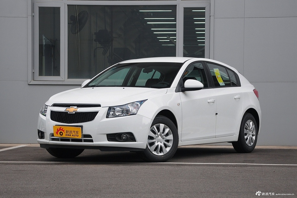 2015款科鲁兹掀背1.6L手动舒适型