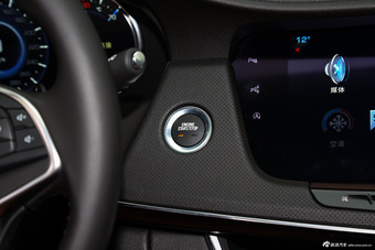 2016款CT6 2.0T自动28T领先型