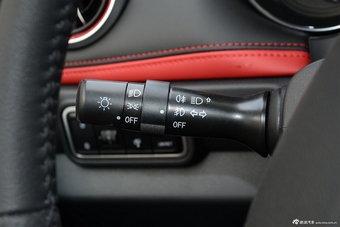 2016款哈弗H1 1.5L自动豪华型蓝标改款