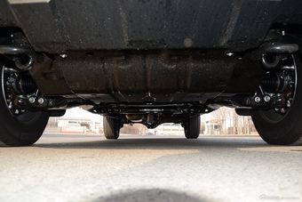 2016款坦途5.7L自动标准版