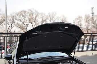 2015款凯美瑞2.5G豪华导航版