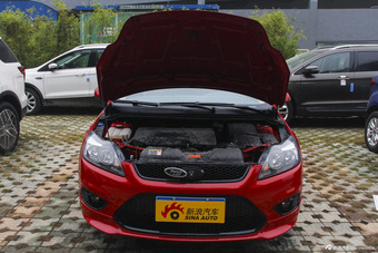 2013款福克斯两厢经典1.8L手动时尚型