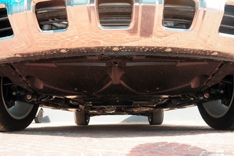 2015款哈弗H8 2.0T四驱尊贵型