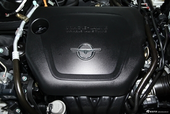 2014款海马M8 2.0L自动舒适型