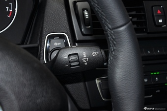 2014款宝马2系220i领先型