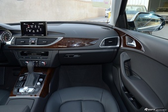 2016款奥迪A6L 1.8T自动TFSI舒适型