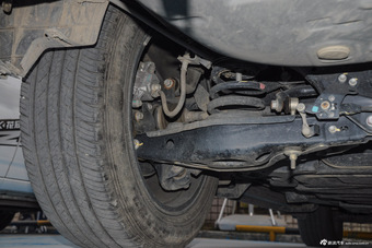 2013款丰田RAV4 2.5L自动尊贵版