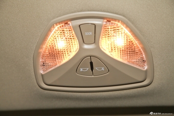 2014款海马M8 2.0L自动舒适型