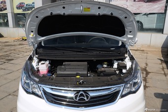 2016款长安欧尚1.5L手动精英型