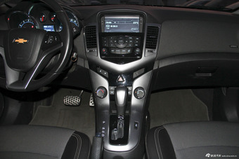 2013款科鲁兹掀背1.6L自动豪华版