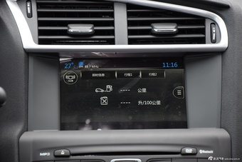 2015款雪铁龙C4L 1.6T自动尊贵版