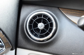 2014款和悦1.5L手动尊逸型实拍