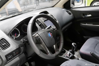 2014款吉利金刚三厢1.5L手动尊贵型