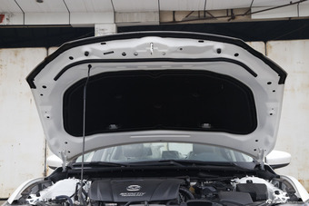 2015款阿特兹2.0L自动蓝天时尚版