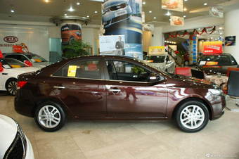 2012款东风悦达起亚福瑞迪纪念版