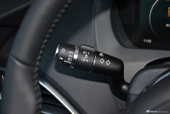 2016款捷豹F-PACE 3.0T自动R-SPORT 运动版