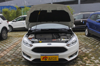 2015款福克斯两厢1.5T自动精英型