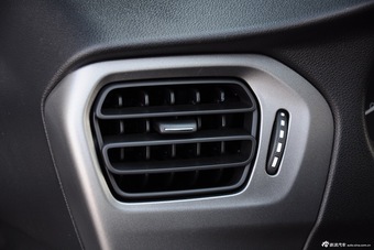 2015款爱丽舍质尚版1.6L手动时尚型