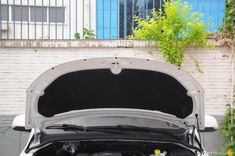 2015款五菱宏光S1 1.5L豪华型