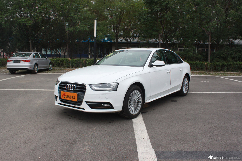 2015款奥迪A4L到店实拍