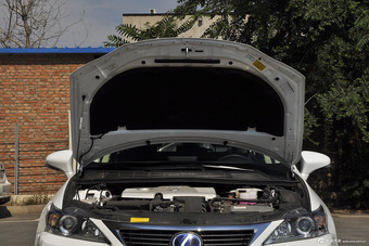 2014款雷克萨斯CT200h舒适版双色