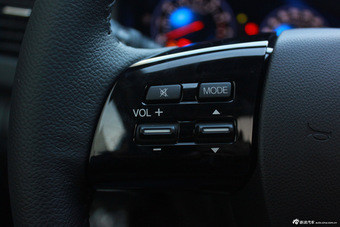 2015款马自达8到店实拍