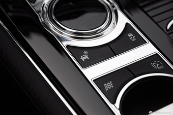 2015款捷豹XJL2.0T两驱典雅商务80周年典藏版