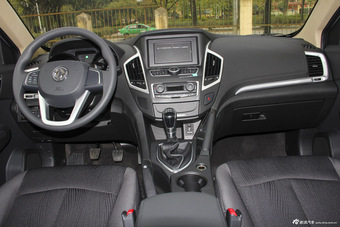 2015款东风风神AX7 2.0L手动智悦型