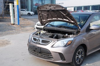 2015款绅宝D20自动两厢1.5L自动乐天版