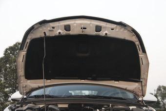 2013款科鲁兹掀背1.6L自动豪华版