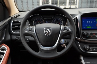 2016款宝骏560 1.8L手动精英型