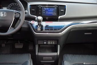 2015款 改款奥德赛2.4L自动智酷版