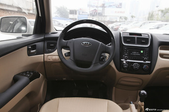 2013款狮跑 2.0L手动两驱GL