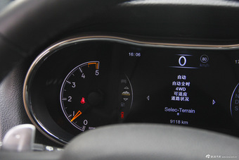 2015款大切诺基3.0TD自动柴油舒享导航版