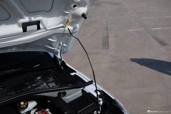 2015款爱丽舍质尚版1.6L手动时尚型