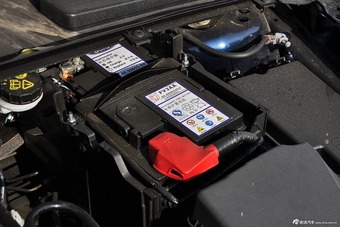 2015款福睿斯1.5L手动时尚型