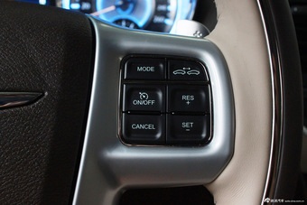 2014款克莱斯勒300C到店实拍