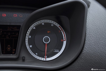 2014款力帆530 1.5L手动标准型