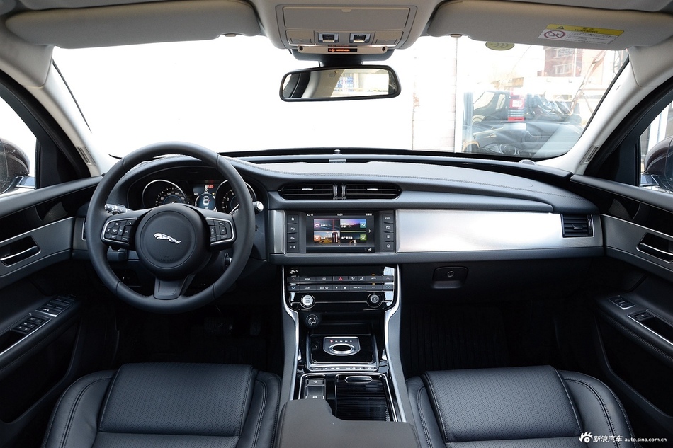 2016款捷豹XF 3.0T自动两驱风华版