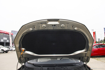 2015款荣威360 1.5L自动豪华版