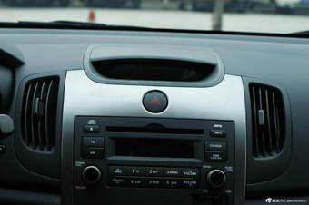 2012款东风悦达起亚福瑞迪纪念版