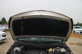 2016款科鲁兹1.5L手动经典SL MT