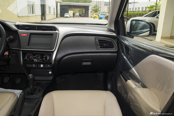 2015款锋范 1.5L手动舒适版