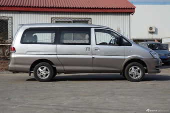 2016款菱智M5 2.0L手动7座豪华型L