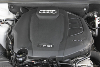 2014款奥迪A4L 45TFSI quttro个性运动版