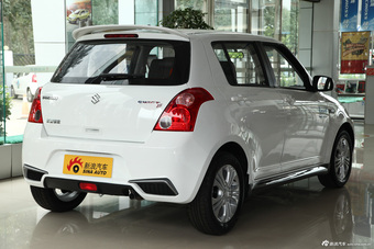 2013款雨燕1.5L自动运动型