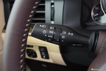 2015款雷克萨斯ES250典雅型